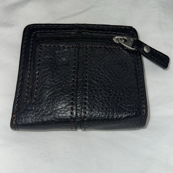 Fossil Black Pebbled Leather Bifold Wallet EUC - Picture 2 of 16